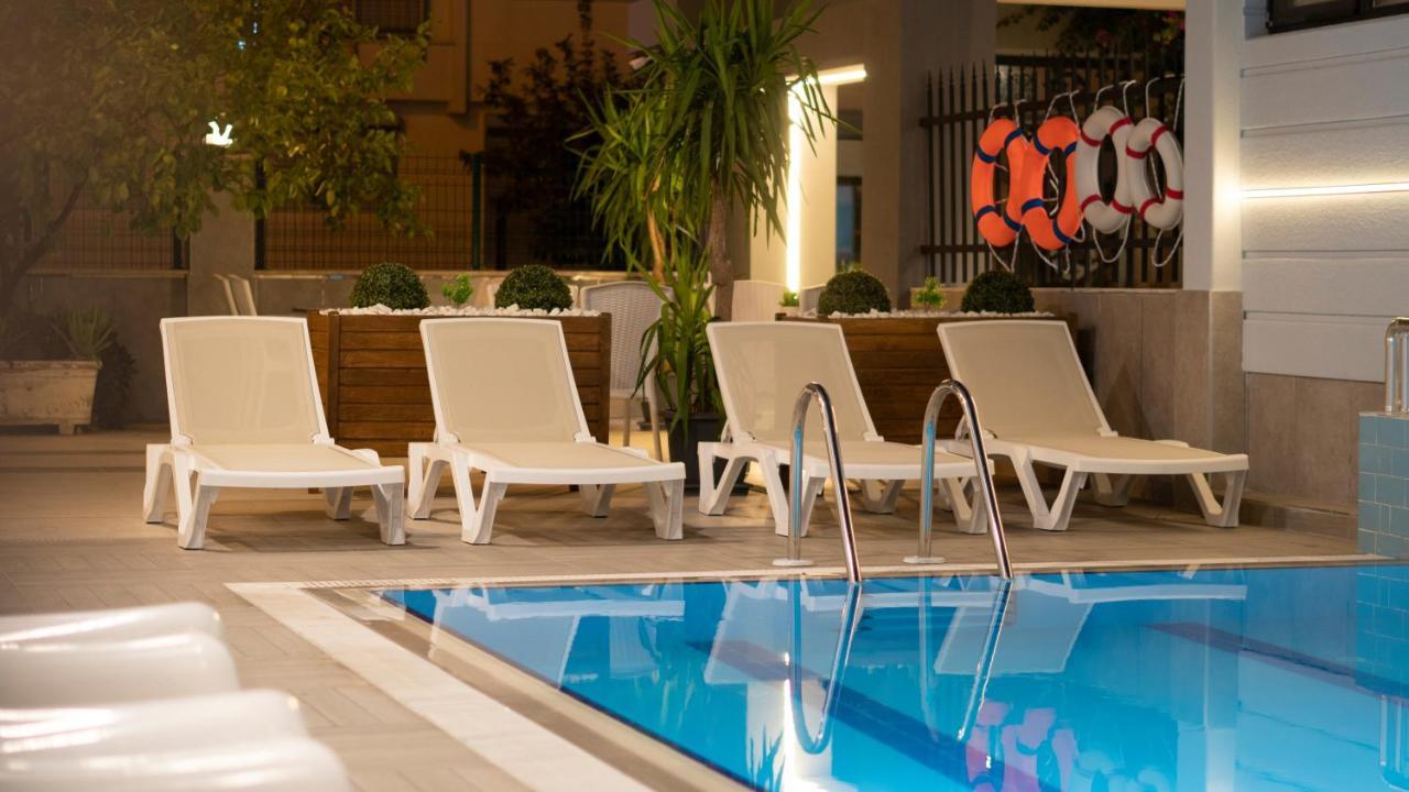Opera Boutique 3*
